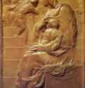 Мадонна у лестницы. 1490 - 55,5 x 40 см. Мрамор. Флоренция. Дом Буонаротти.