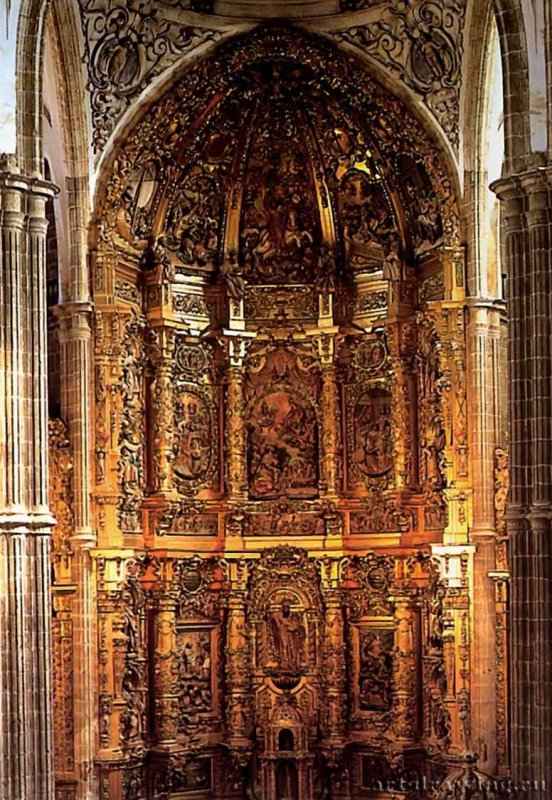 Алтарь. 1704 - Ширина 1200 см. Окрашенное дерево. Медина де Риосеко. Иглесиа де Сантьяго. Испания.