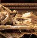 Блаженная Лодовика Альбертони. 1671-1674 - Длина 188 см. Мрамор, яшма. Рим. Сан Франческа а Рипа. Италия.